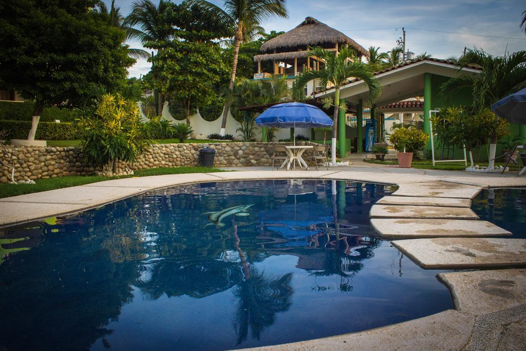 Hotel & Suites Punta Esmeralda Пуерто Ескондидо Екстериор снимка