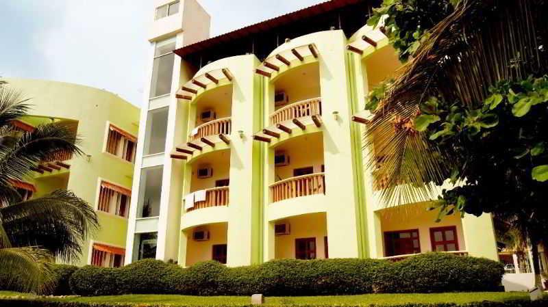 Hotel & Suites Punta Esmeralda Пуерто Ескондидо Екстериор снимка